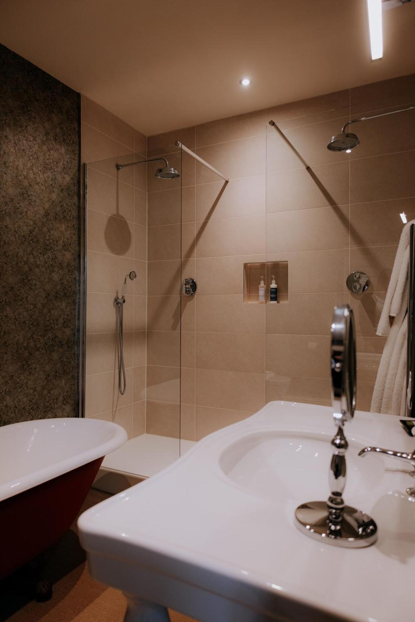 Swinton Park Hotel Машам Екстериор снимка